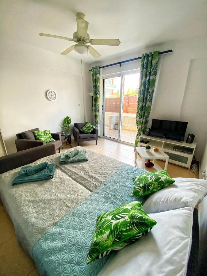 Paphos Cozy Poolside Apartment מראה חיצוני תמונה